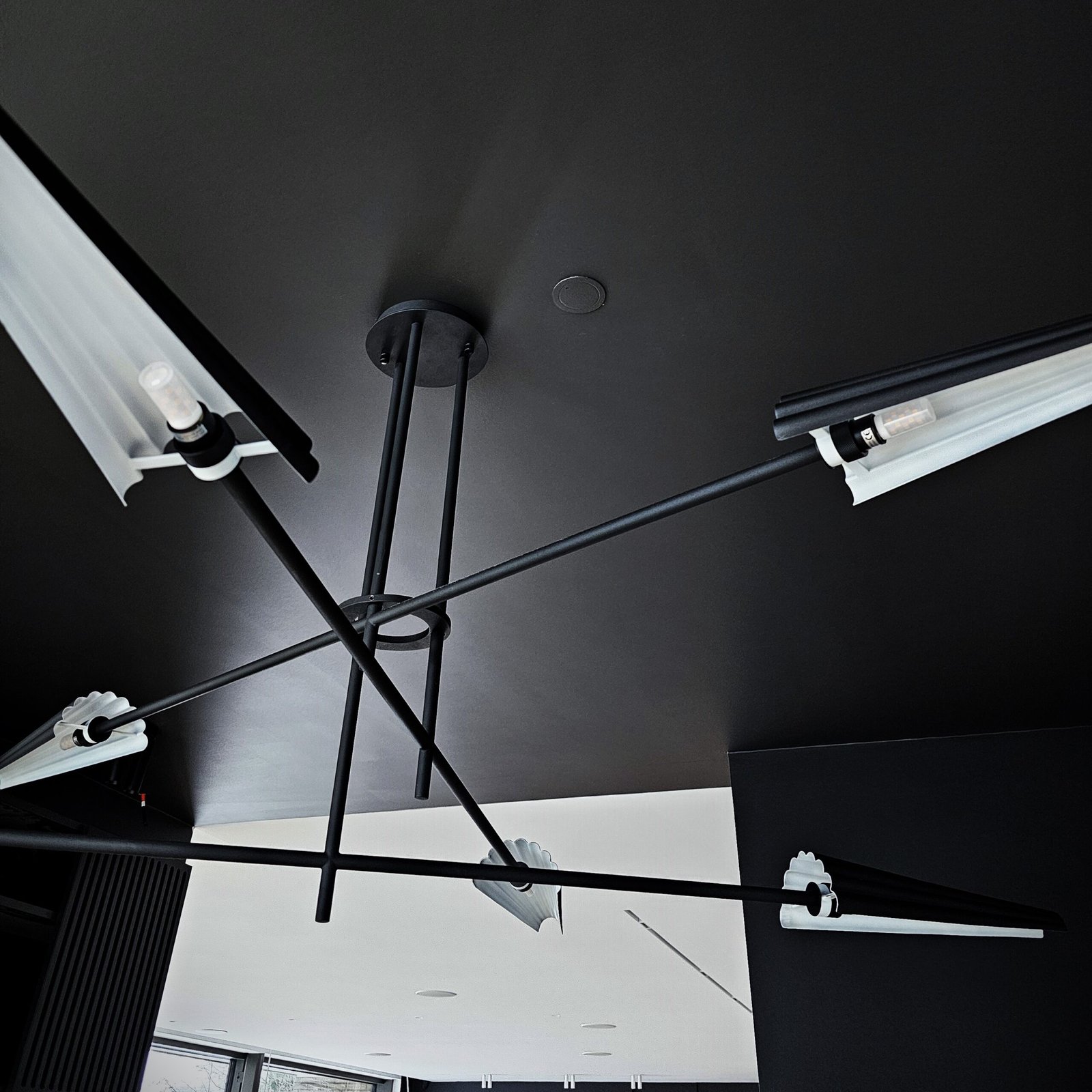 EchoEye czarny w suficie